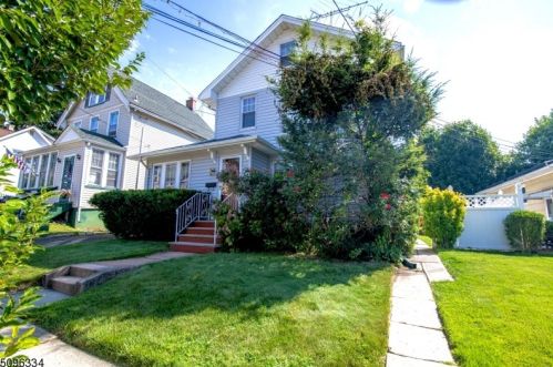 102 Maple St, Town Center, NJ 07052-5819