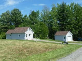 46 Ambrose Cove Ln, Belgrade, ME 04917-3535