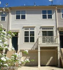 46348 Pryor Sq, Dulles VA  20165-7264 exterior