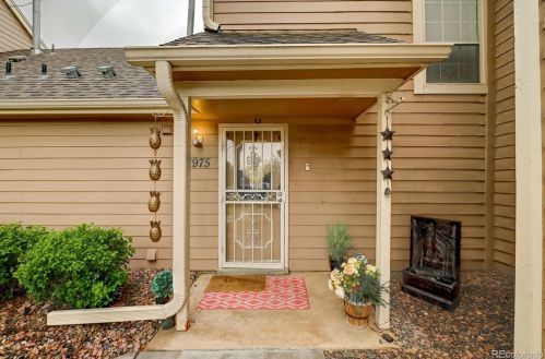 1975 Xanadu Way, Denver CO  80014-4312 exterior