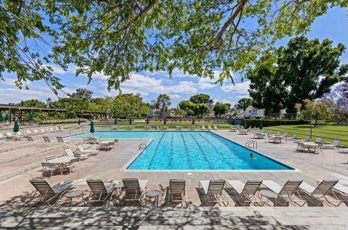 20 Spicewood Way, Irvine CA  92612-2721 exterior