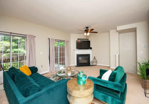 748 Celeste Ln, Atlanta GA  30331-8606 exterior