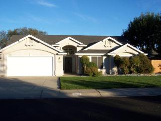 2837 Foxglove Ln, Redding, CA 96001-5713
