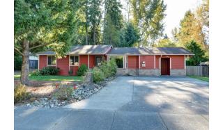 1728 106th St, Everett, WA 98204-3695