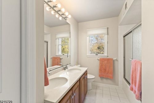 1 Village Ct, Dover NJ  07869-3497 exterior