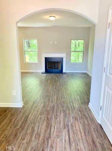 425 Daffodil Dr, Temple, GA 30179-5618