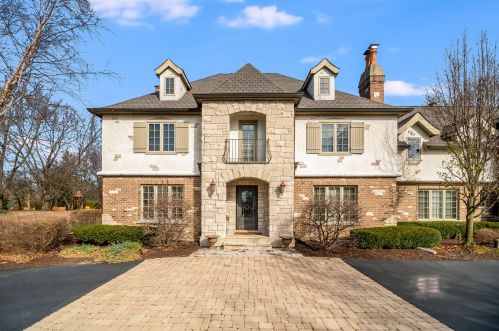 1776 Prestwick Dr, Palatine, IL 60067-4649