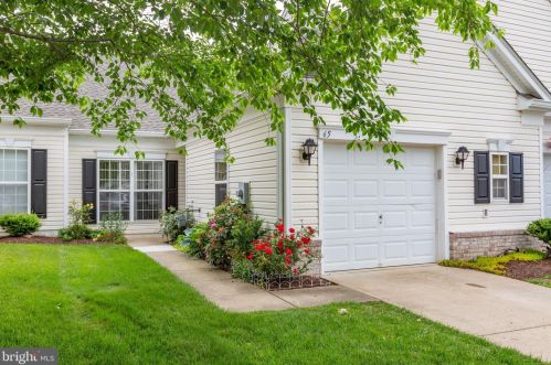 65 Aspen Hill Dr, Fredericksburg, VA 22406-8441