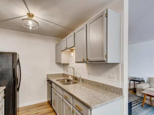 1645 City View Dr, Saint Paul MN  55121-1701 exterior