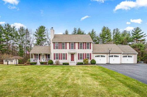 15 Faucher Rd, Londonderry, NH 03053-2584