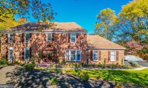 4 Adams Ln, Trenton, NJ 08648-1546