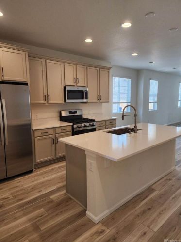 26 Undergrove St, Denver, CO 80018