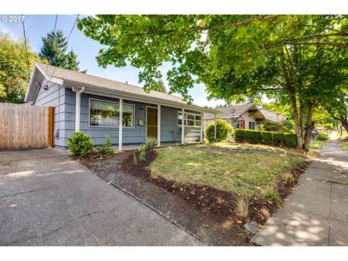 9464 Fairhaven Ave, Portland OR  97203-2514 exterior