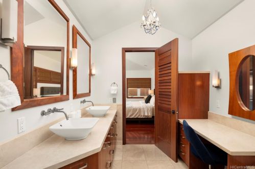 4140 Black Pt Rd, Honolulu HI  96816-4846 exterior