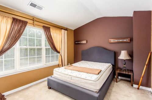 720 Celeste Ln, Atlanta GA  30331-8606 exterior