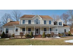 330 Andrews St, Southington CT  06489-2908 exterior
