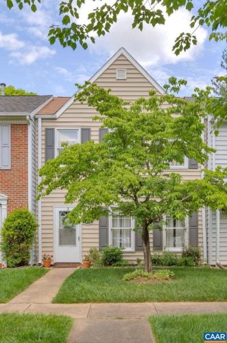 1474 Minor Ridge Ct, Charlottesville VA  22901-1630 exterior