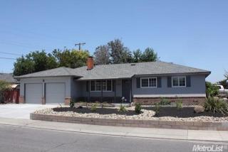 1203 Glenn Dr, Manteca, CA 95336-4119