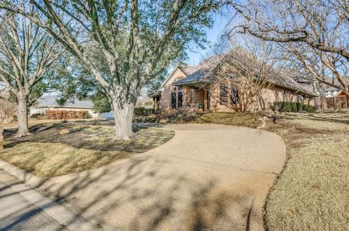 3609 Brentwood Dr, Colleyville, TX 76034-8639
