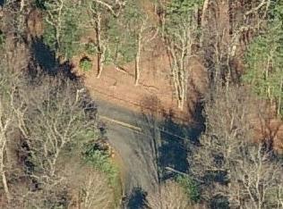 147 Great Pond Rd, Simsbury CT  06070-1525 exterior