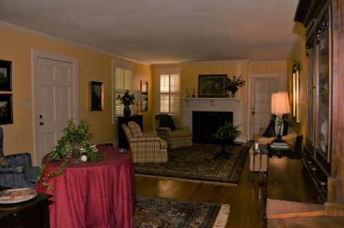 106 Simms St, Barnwell, SC 29812-1928