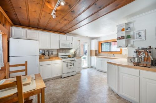 15739 Fir St, Truckee CA  96161-3705 exterior