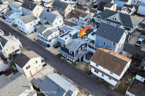 69 Spray Way, Lavallette, NJ 08735-3223