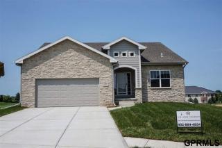 19322 Franklin Cir, Omaha, NE 68022-6488