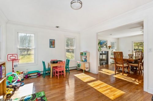 97 Roosevelt Ave, Paterson NJ  07506-0015 exterior