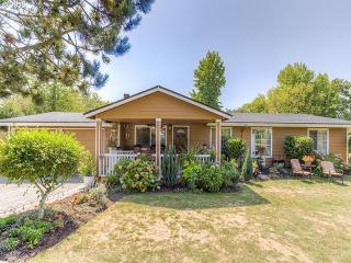 12913 63rd Pl, Portland, OR 97219-8069