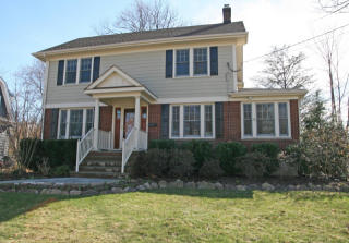 29 Chatham St, Chatham Township, NJ 07928-2310