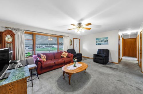 2908 Carriage Ln, Waukegan, IL 60085-3116