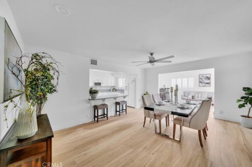 8696 La Playa Cir, Santa Ana CA 92708-5010 exterior