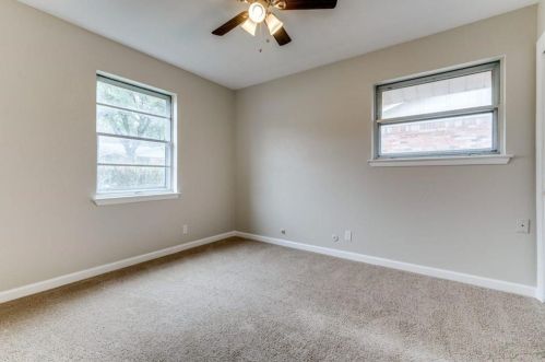 1700 Warren Ln, Fort Worth TX  76112-5723 exterior