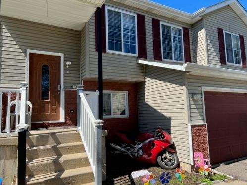 444 Oakwood Ave, Waukegan, IL 60085-3015