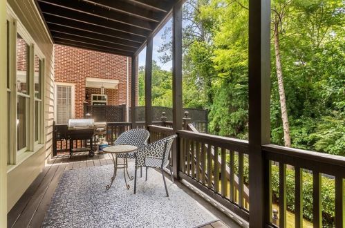 1504 Markan Dr, Atlanta GA  30306-2226 exterior