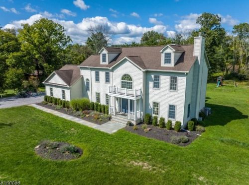 39 Fairmount Rd, Califon, NJ 07830-3112