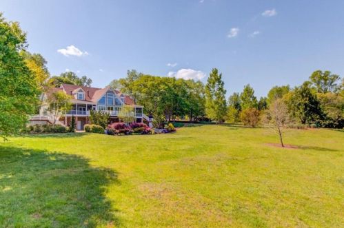 1126 Shoreline Dr, Jefferson GA  30549-2142 exterior