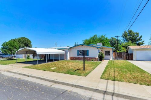 2660 Hawthorne Ave, Merced, CA 95340-3233