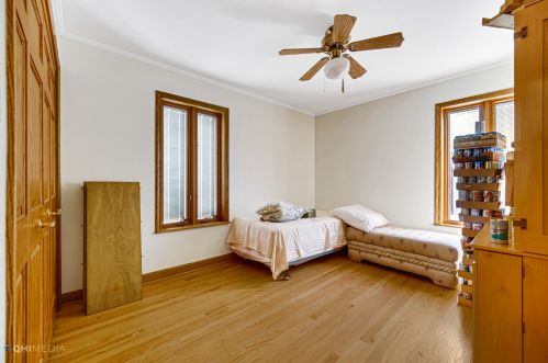 7103 Keeney St, Niles IL  60714-3039 exterior