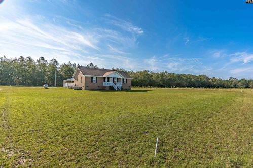 8027 Edmund Hwy, Pelion, SC 29123-9805