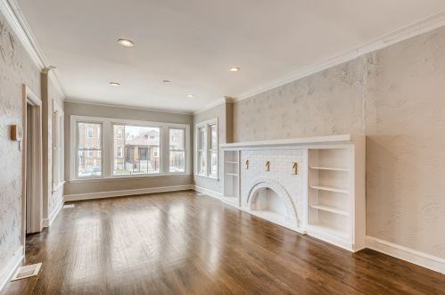 7718 Marshfield Ave, Chicago, IL 60626-1108