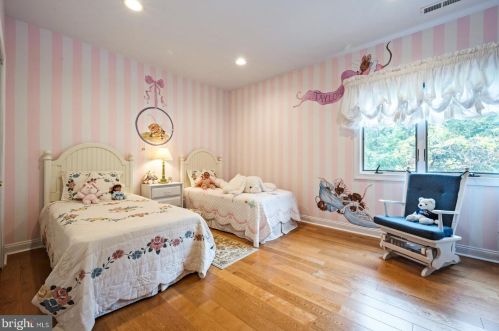 468 State Rd, Princeton NJ  08540-1412 exterior