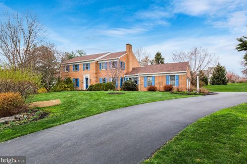 622 Woodbine Blvd, Lancaster, PA 17603-2367