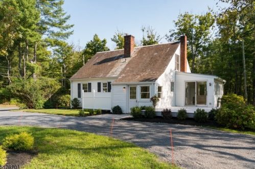 715 Cherry Valley Rd, Princeton NJ  08540-7920 exterior
