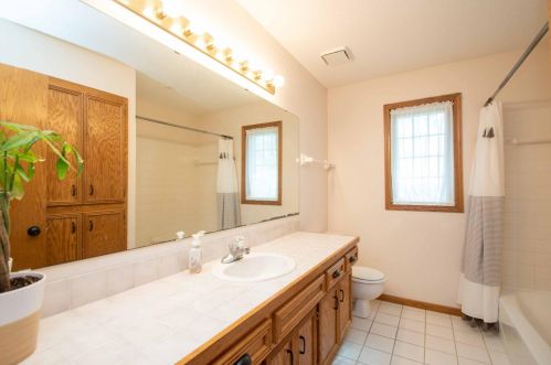 9063 Duckwood Trl, Saint Paul MN  55125-8687 exterior