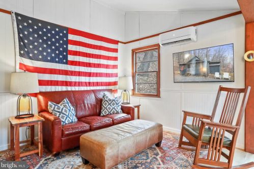 1195 Warden Lake A B Dr, Wardensville WV  26851-8192 exterior