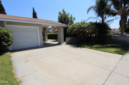 576 Salas St, Santa Paula, CA 93060-2448