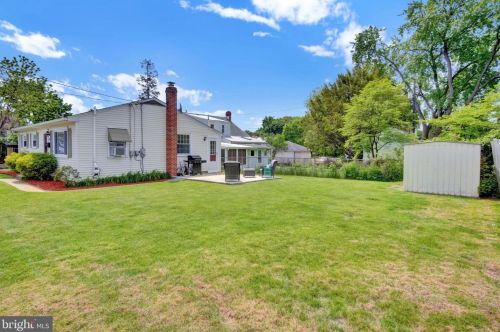 404 Penn St, Carlisle, PA 17013-2234