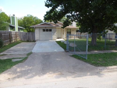 6807 Colony Loop Dr, Austin TX  78724-3750 exterior